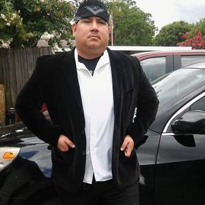 Meet your Posher, Gregorio